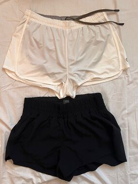 Hylete 2 Women’s Run Shorts — White and Black size S